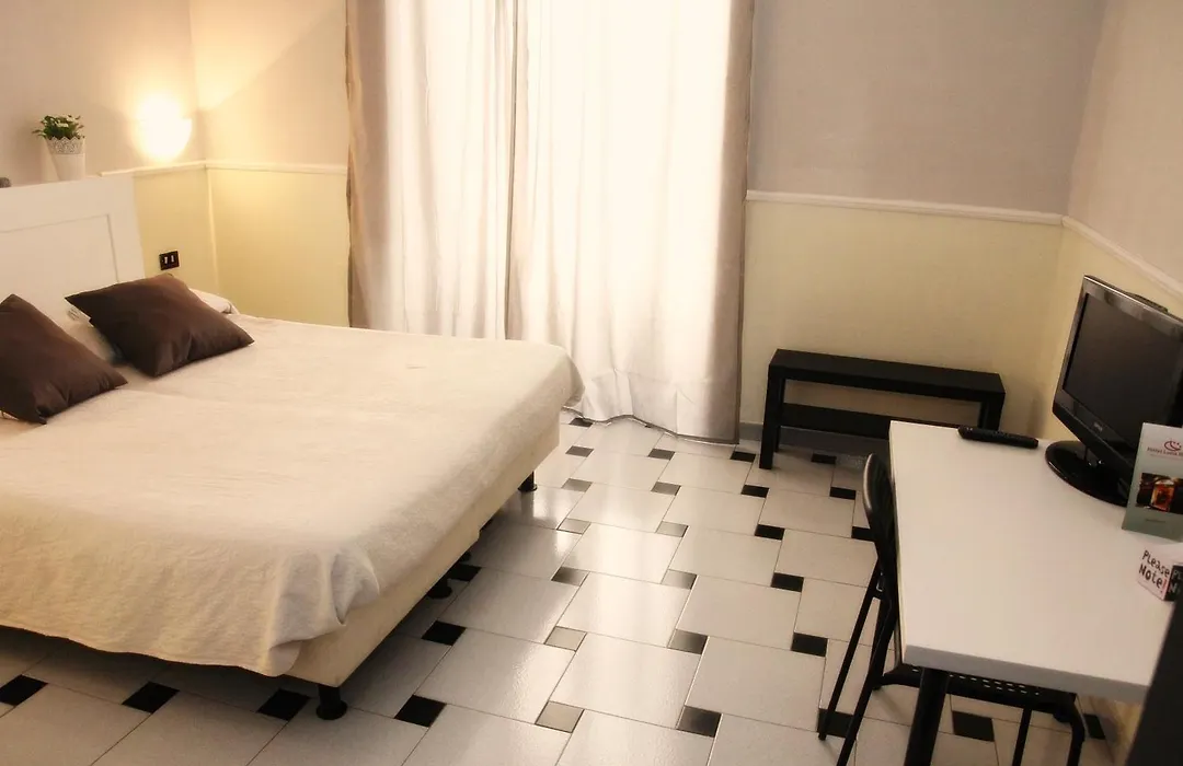 Hotel Luna Rossa-1